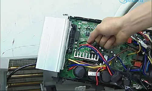 鸡西美的空调电话是多少